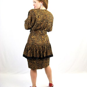 Vintage 1980s Silk Leopard Print Dress with Dolmen Sleeves Size M/L image 10