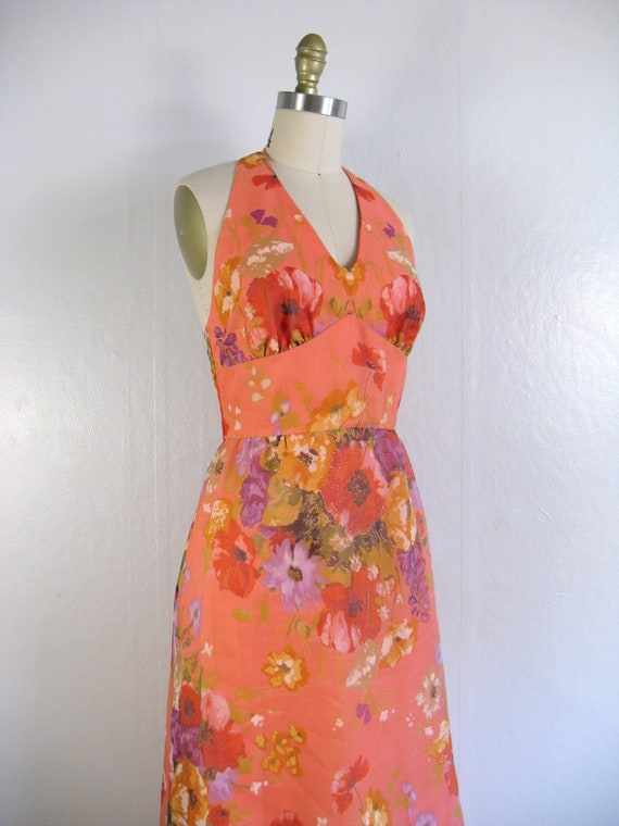 Vintage 1970s Peach Floral Halter Maxi Dress by L… - image 7