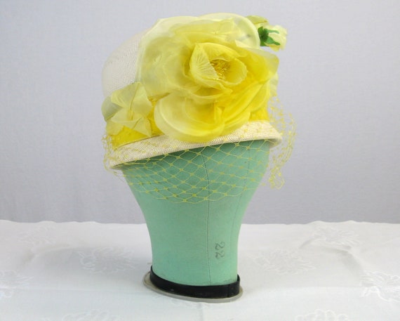 Vintage 1960s Yellow Silk Flower Hat 60s Hat with… - image 2