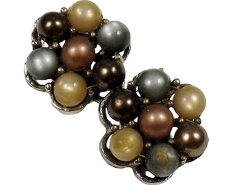 Pendientes de clip vintage de los años 60 con cuentas termoplásticas en metal tono dorado mate - Cuentas en colores tierra, joyería retro a la moda - Excelente estado