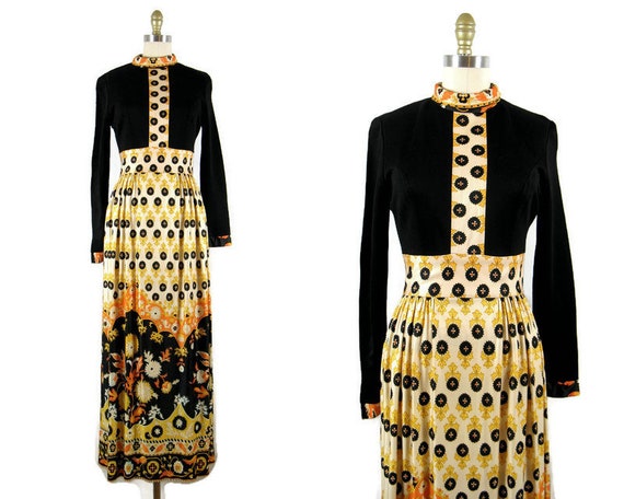 Vintage 1960s 1970s Bold Border Print Maxi Dress f