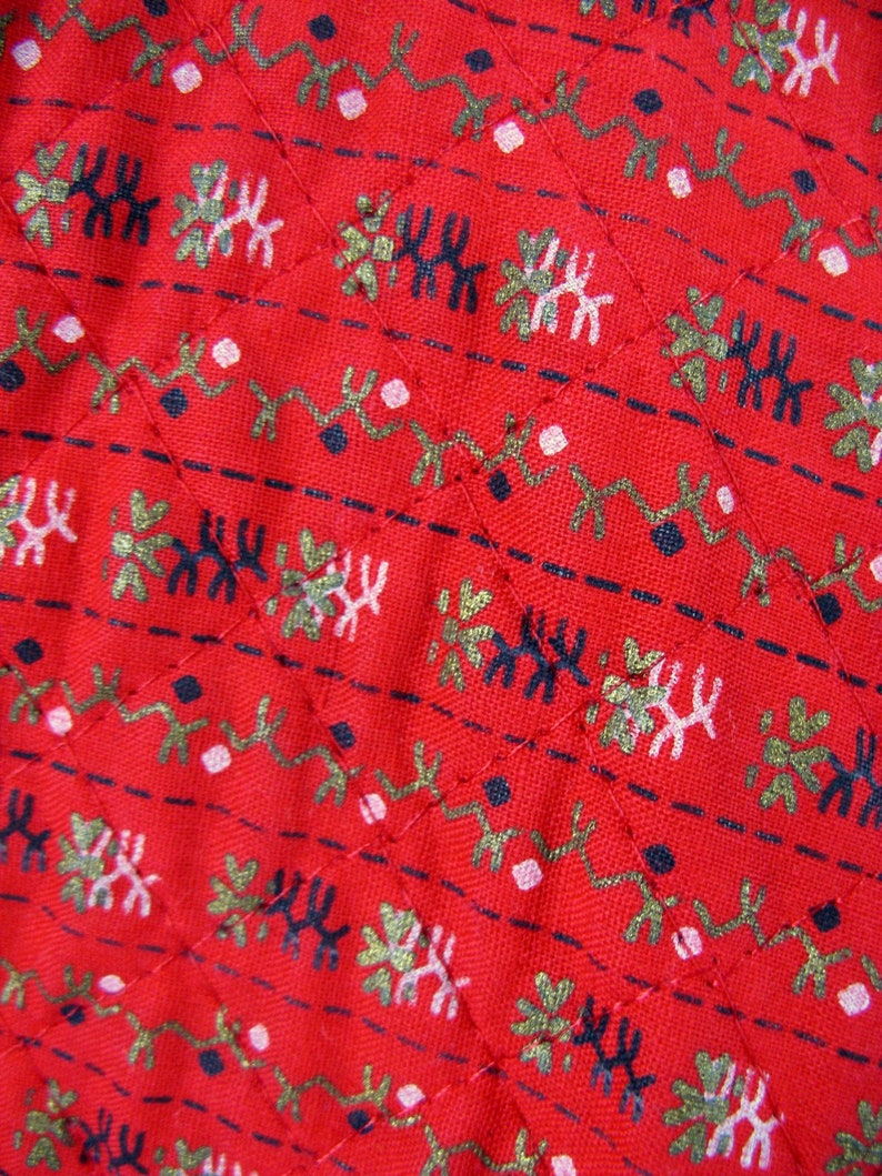 Vintage 1950s Red Quilted Circle Skirt 50s Cotton Striped Circle Skirt Size XS 24 Waist