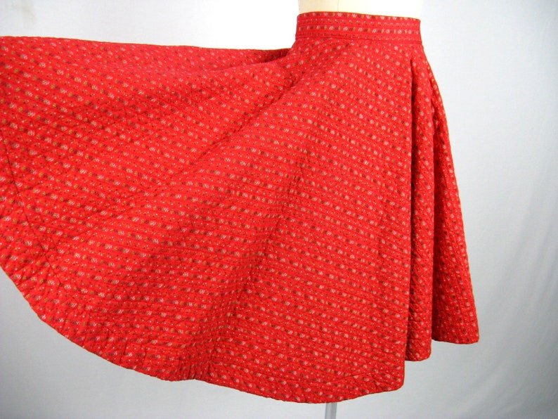 Vintage 1950s Red Quilted Circle Skirt 50s Cotton Striped Circle Skirt Size XS 24 Waist