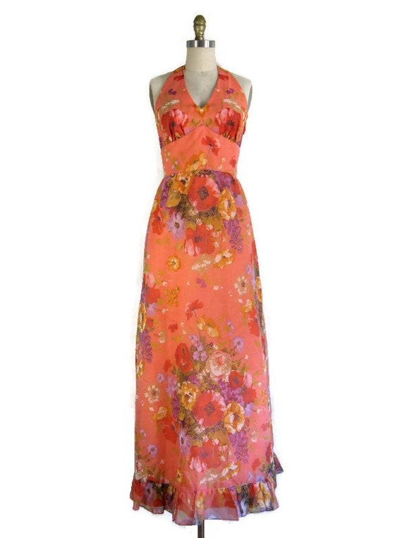 Vintage 1970s Peach Floral Halter Maxi Dress by L… - image 2