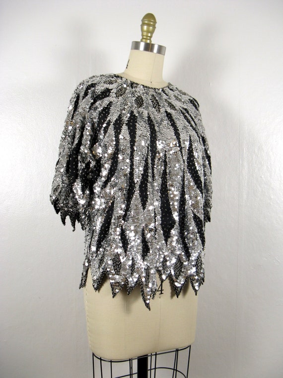 Vintage 1980s Silver and Black Abstract Sequin Bl… - image 4