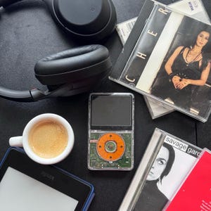 BLUETOOTH Apple iPod Classic 5th Gen Mod+ Custom Colours+ SSD Storage+ 3000mAh New Battery+USBC Option