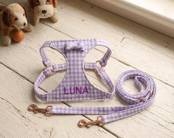 Arnés para perro bordado a medida, conjunto de correa para cachorro personalizado, chaleco para mascota a cuadros con nombre, regalo de adopción de mascota, lindo conjunto de arnés para perro