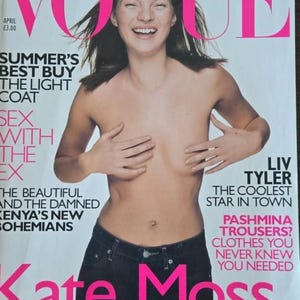 Vogue Vintage britannica, aprile 1999: la supermodella Kate Moss fotografata da Nick Knight.