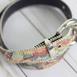 ELITE Floral Shimmery Vintage Leather & Fabric Belt w Notches / Silver-tone Buckle / 80s Vibes / MEDIUM 37in image 2