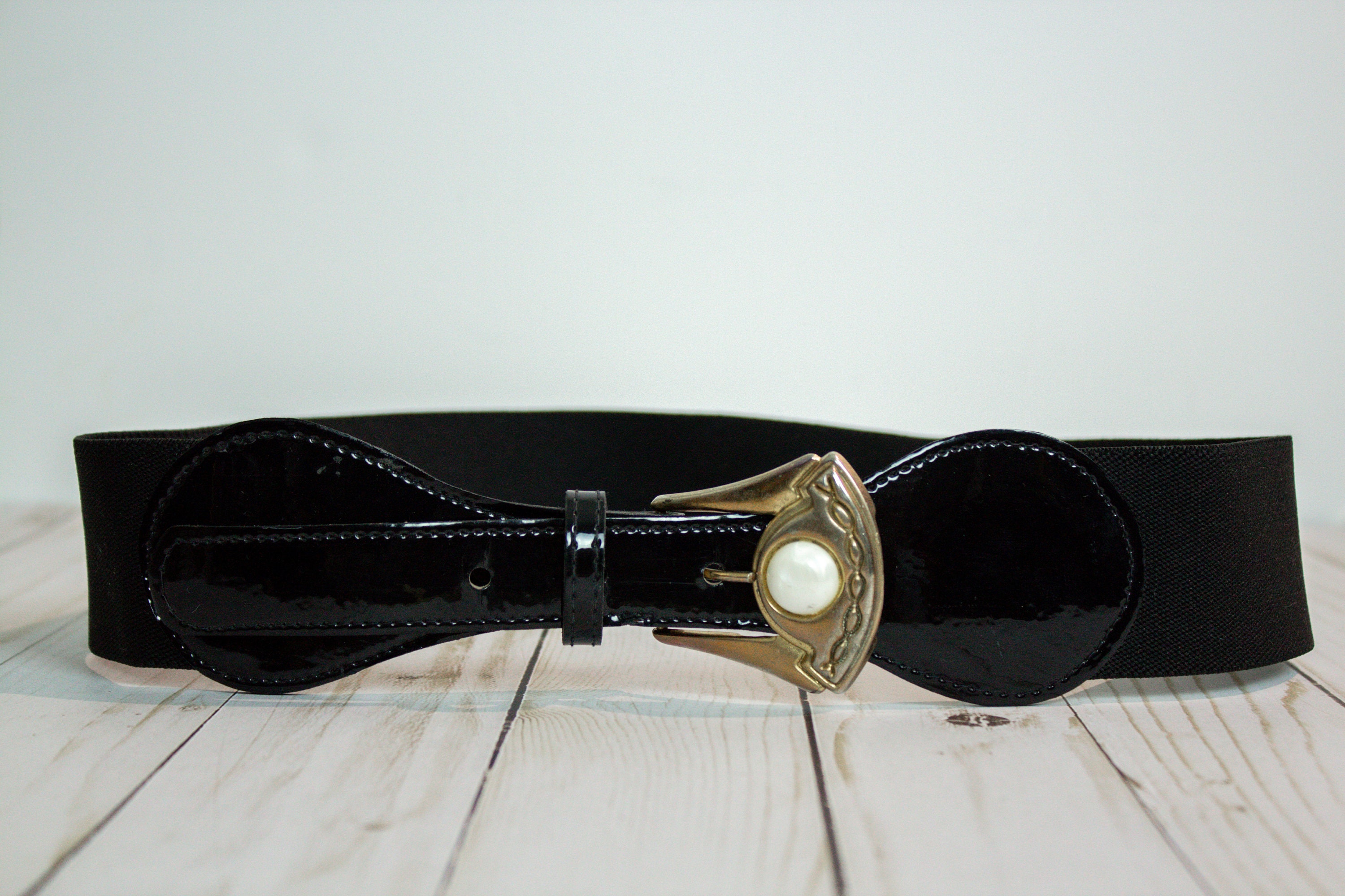 BLACK & GOLD Tone Buckle Vintage Retro Stretch Belt W Pearl  display picture 1