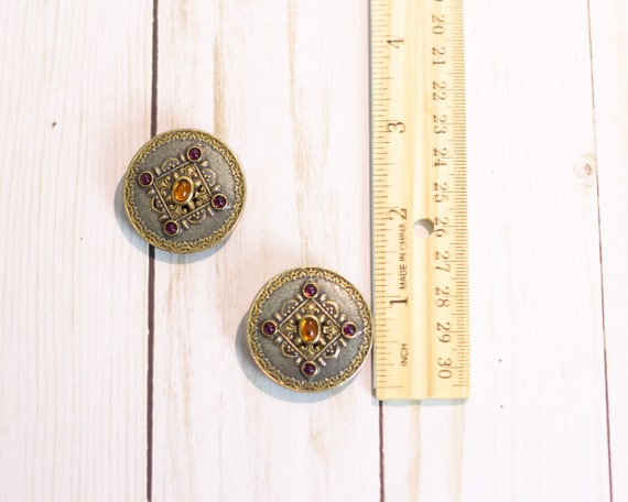 Medallion, Ornate Vintage Round Disc Shaped Clip-… - image 7