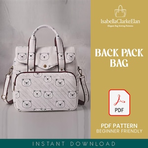Pode incluir: Uma mochila branca com um padrão repetitivo de rostos de urso em linhas pretas, acabamentos em castanho escuro, alças superiores e correias ajustáveis. A imagem inclui o texto: IsabellaClarkeElan, BACK PACK BAG, PDF, PDF PATTERN.