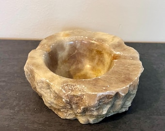 Mid-century Modern MCM Italian Alabaster Ashtray