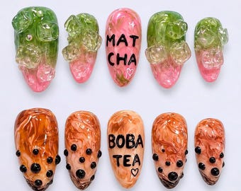 Uñas postizas 3D con diseño asimétrico de té boba, matcha, fresa y cubitos de hielo / Uñas falsas en forma de almendra / Uñas kawaii con temática de comida dulce y adorable