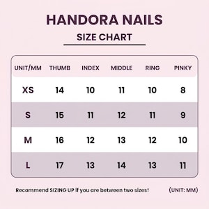 Puede incluir: Tabla de tallas de HANDORA NAILS, con tallas de XS a L. La tabla muestra las medidas de las u&ntilde;as en mil&iacute;metros para el pulgar, &iacute;ndice, medio, anular y me&ntilde;ique. Se recomienda subir una talla si est&aacute;s entre dos tallas.