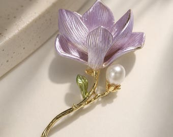 Vergulde magnoliabroche, zoetwaterparel bloemspeld, botanische corsage sieraden