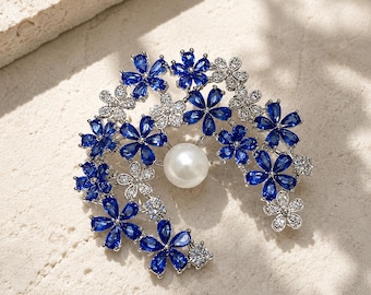 Blauwe Maan Bloem Broche, Parel Halve Maan Speld, Verzilverde Bloemen Corsage