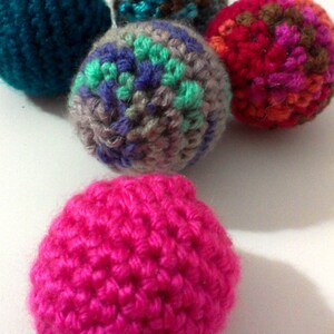 5 kitty balls various yarn your choice of filling image 2