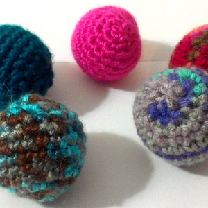 5 kitty balls various yarn your choice of filling image 1