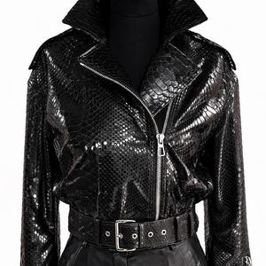 Czarna, oryginalna skórzana kurtka z pytona, damska, z paskiem, z imitacją skóry węża