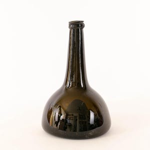 18th Century Horse Hoof Bottle | Antique Onion Flask | c1700s