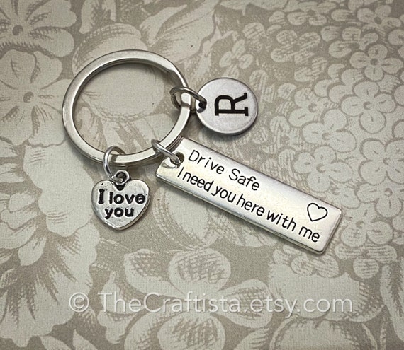 Personalized The Best Therapist Has Fur & 4 Legs Keychain Personalized The Best Therapist Has Fur & 4 Legs Keychain