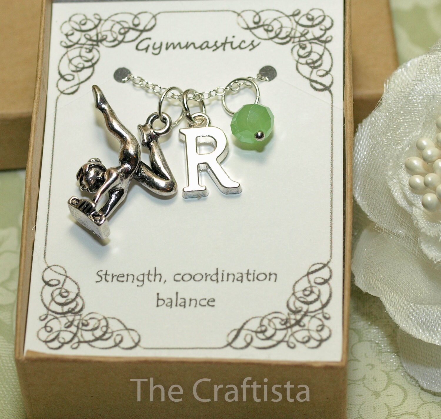 Gepersonaliseerde gymnastiek ketting met geboortesteen en initiaal - GYM1 - Gymnast charme - gymnastiek hanger - gymnast ketting