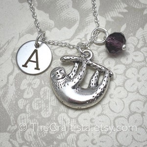 Colar de preguiça personalizado com pingente inicial e pedra de nascimento, colar de preguiça, pingente de preguiça, pingente de preguiça, presentes de preguiça, joias de preguiça, preguiça