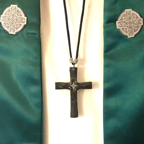 Handgesmede Friedrich Cross geestelijken ketting