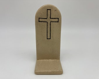 Handmade ceramic gravestone for fishtanks