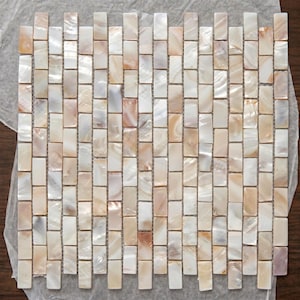 Warmes Champagner-Rechteck-Perlmutt-Mosaik, Mesh montiert Shell U-Bahn Backsplash, elegante Wanddekoration