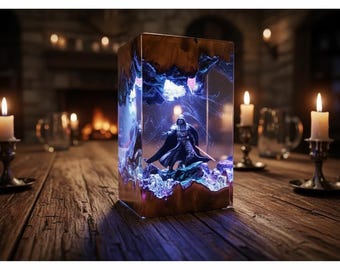 Lampada diorama Dark Tyrant – Realizzata a mano in legno, resina epossidica e luce LED RGB – Decorazione da scrivania a tema cattivo fantascientifico per giocatori e collezionisti – Espositore unico