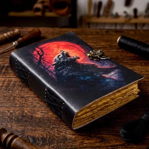 Werwolf Lederbuch, Gothic Wolf Howling Red Moon Skizzenbuch, handgeschöpftes Papier