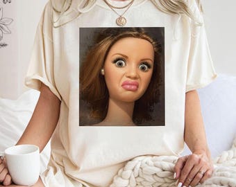 Dockansikte meme-tröja, konstig tröja, rolig nödställd dockansikte-meme, krypande tröjor, TikTok-trendtröja, rolig unik docktröja