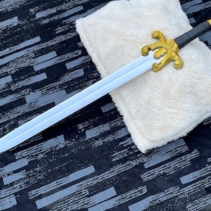 He-Man Power Sword of Grayskull – Handmade Stainless Steel Fantasy Sword | Skull Guard Cosplay Prop image 4