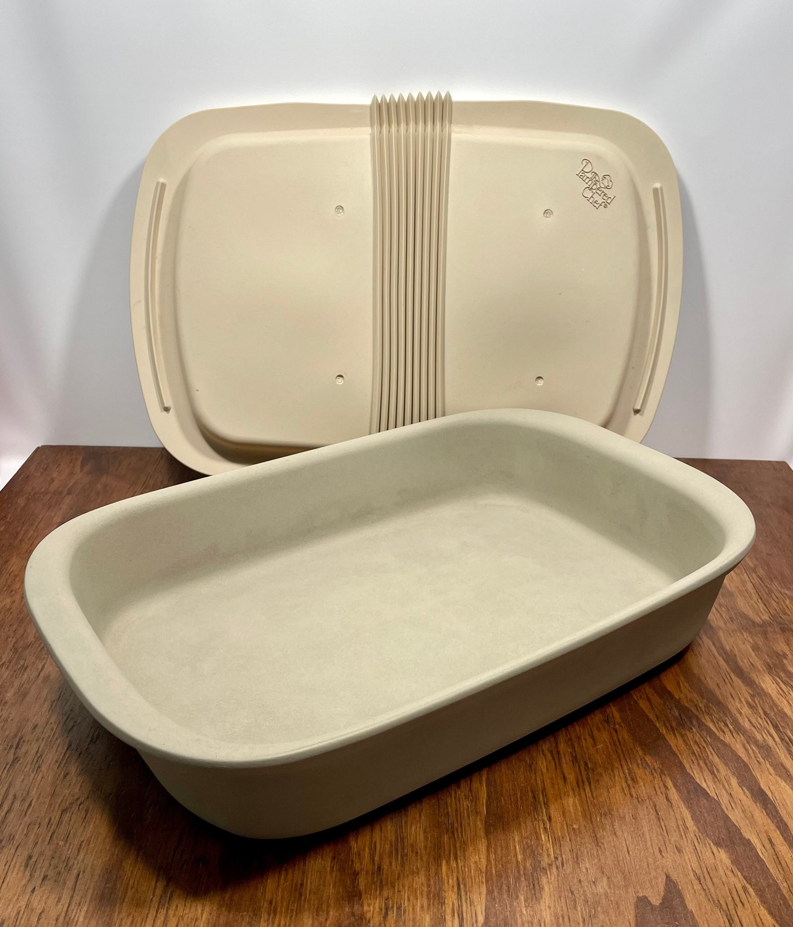 The Pampered Chef Rectangular Baking Dish With Lid, Lasagna Pan, Cake Pan,  9x13 Family Heritage Collection Stoneware 