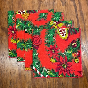 Vintage Mid Century Christmas Napkins – Set of 4 – Poinsettia & Ornament Garland – Circa 1960s