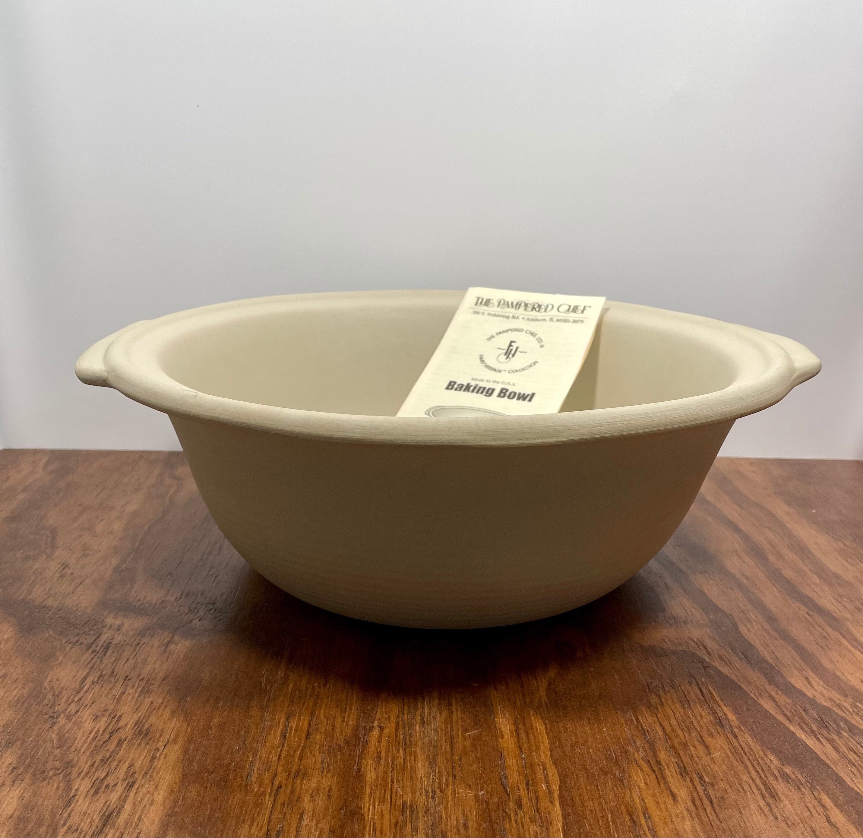 The Pampered Chef Large Baking Bowl 1450 12 Stoneware Family Heritage Classics Collection 1990 s