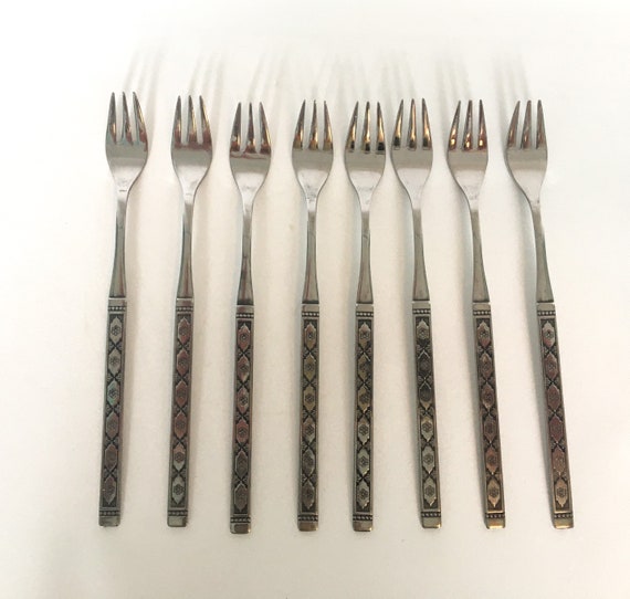 Vintage Flatware Distinction Stainless by Oneida Lisbon Serving for 15 Lot of 114 Pieces