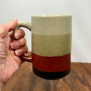 Taza de gres vintage de los años 70, taza de café grande en tonos tierra, taza a rayas beige, marrón y óxido.