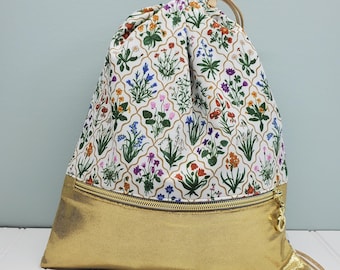 Gymnastics grip bag with zipper pocket, botanical lattice and gold