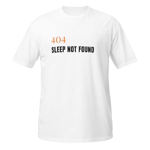 Peut inclure: Panneau en bois rustique avec l'inscription "Welcome to our home" en lettres blanches. Le panneau présente une finition vieillie et un design simple et accueillant, idéal pour un porche ou une entrée.