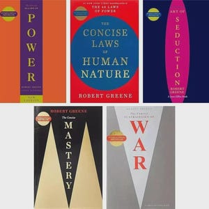 K&ouml;nnte beinhalten: Eine Sammlung von f&uuml;nf B&uuml;chern von Robert Greene, darunter The 48 Laws of Power, The Concise Laws of Human Nature, The Art of Seduction, Mastery und The 33 Strategies of War, jedes mit einem eigenen Buchcover mit kr&auml;ftiger Typografie und Farben.