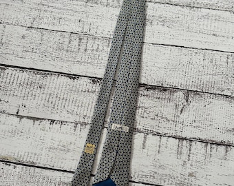 Vintage Hermes paris 7122 FA silk tie