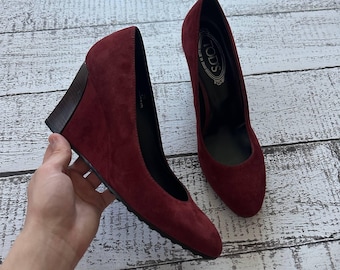 Tod's Vintage Women Wine Red Suede Wedge Heels Size 39 EU 9 US 6 UK Luxury Italian Designer Platform Pumps Smart Casual Shoes