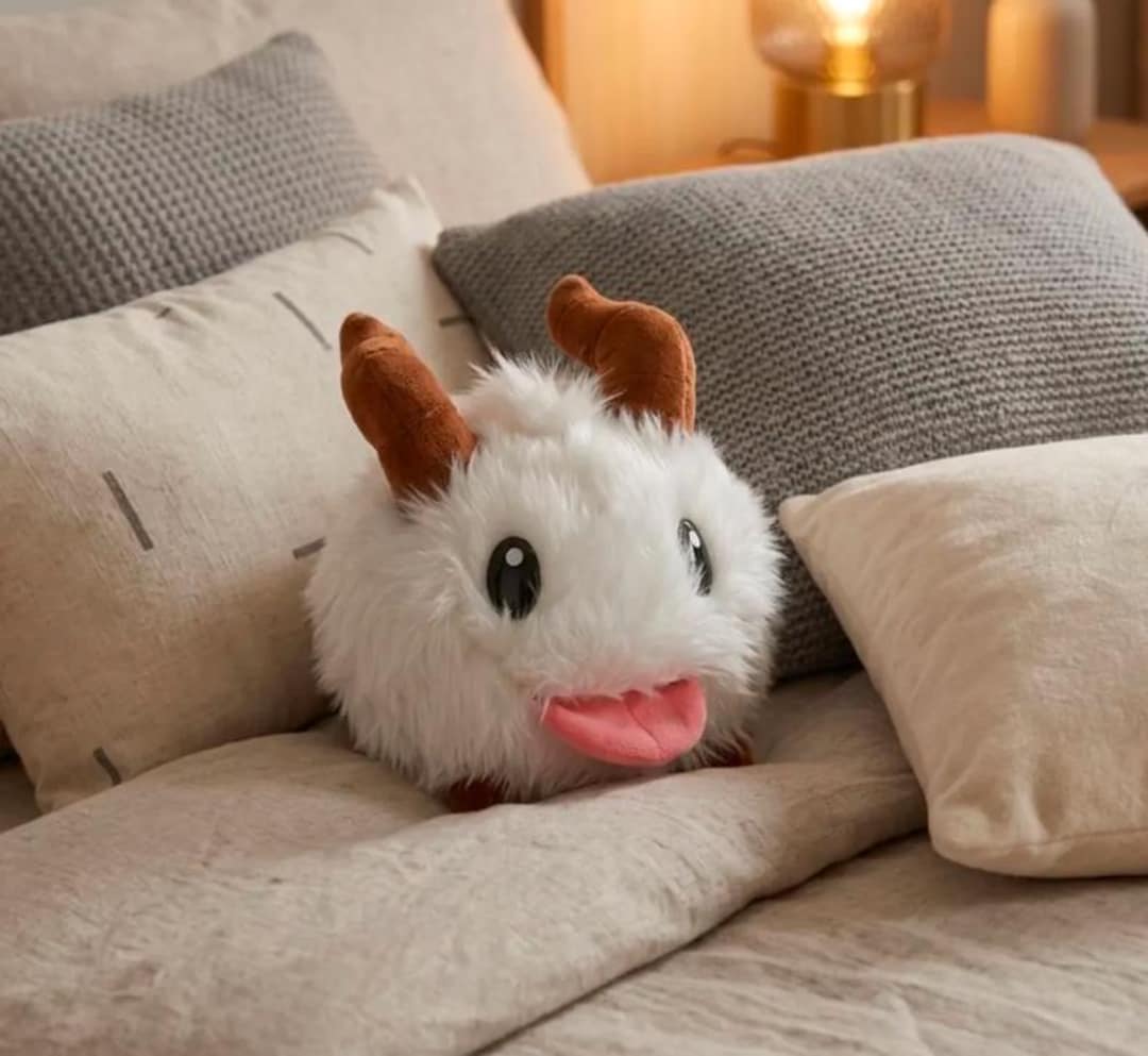 Handmade Poro Plush Toy | 25cm League of Legends Inspired Gamer