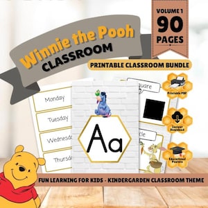 Peut inclure: Un ensemble de classe imprimable avec les personnages de Winnie l'Ourson. Le lot comprend des affiches éducatives, des cartes d'emploi du temps et des cartes d'alphabet. Le volume contient 90 pages. Le thème est l'apprentissage amusant pour les enfants.