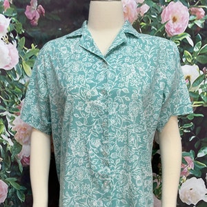 80s Haband Ladies Green Floral Blouse Button Down