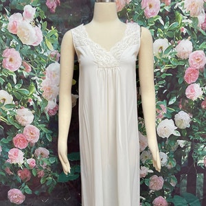 60s Shadowline White Swing Full Length Nightgown