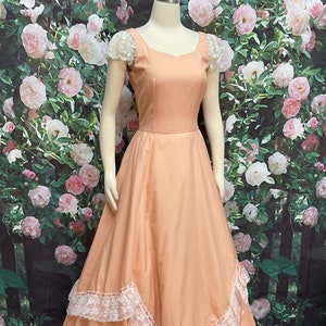 80s Southern Belle Peach Maxi Dress Ruffled Lace